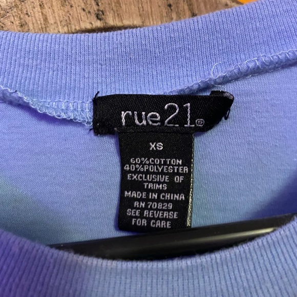 Various Women’s Tops - Picture 8 of 10